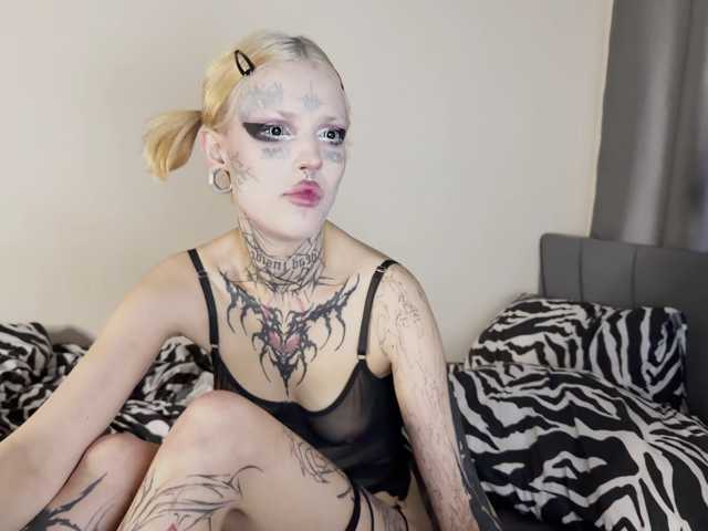 DollAndDemon live cam on BongaCams