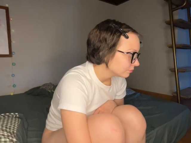 honeyfunnylove live cam on BongaCams