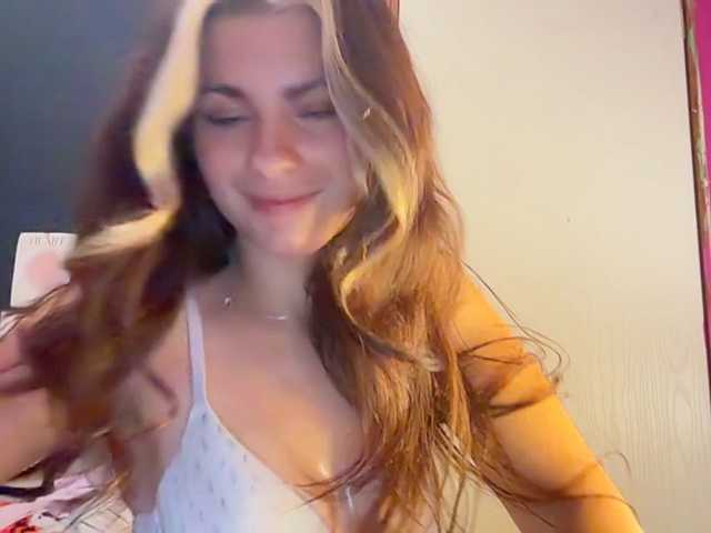Rileybellee live cam