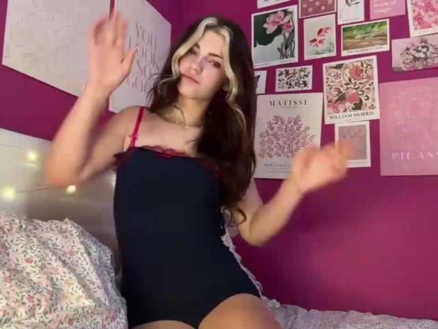 Rileybellee live cam