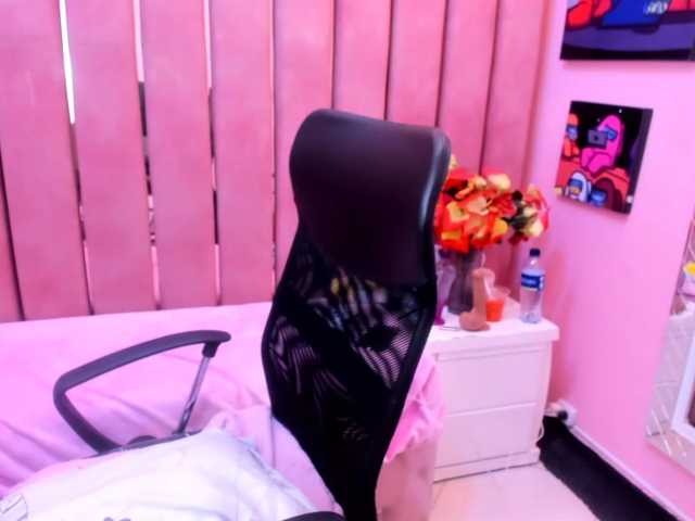 FridaSofia live cam on BongaCams