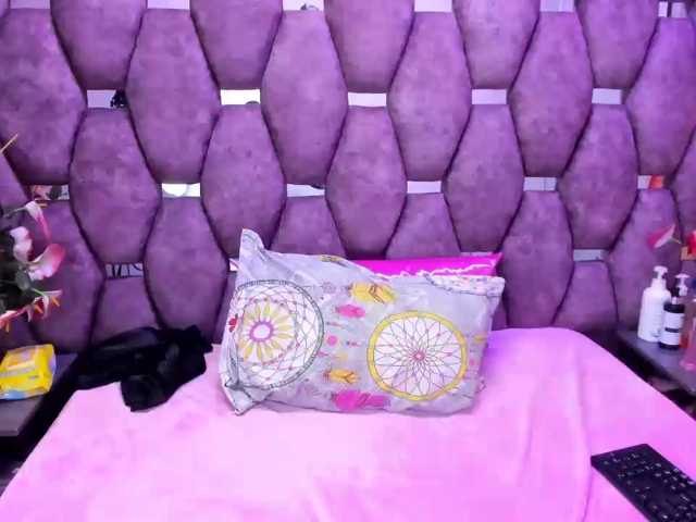 FridaSofia live cam on BongaCams