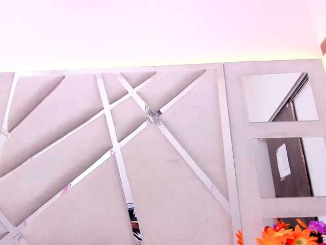 FridaSofia live cam preview