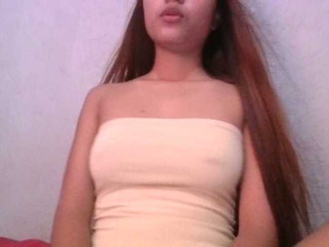 Urbabyregine live cam on BongaCams