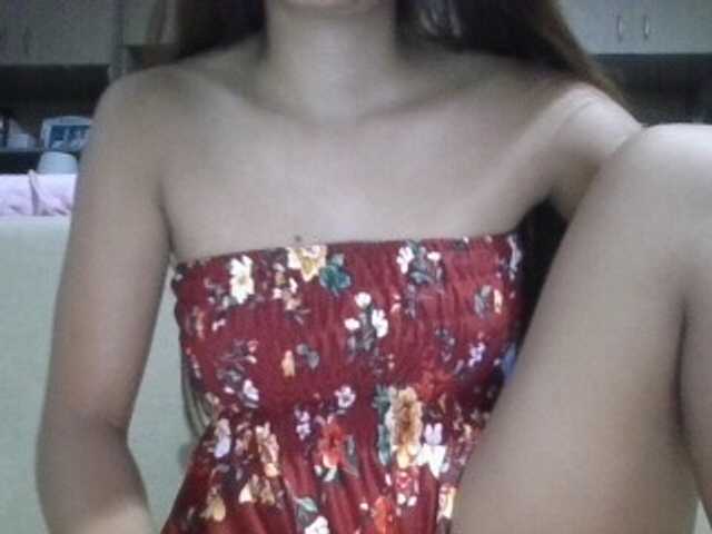 Urbabyregine live cam on BongaCams