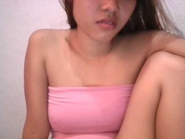 Urbabyregine live cam on BongaCams