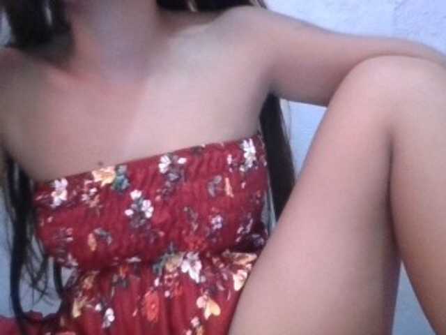 Urbabyregine live cam on BongaCams