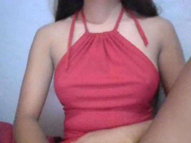 Urbabyregine live cam on BongaCams