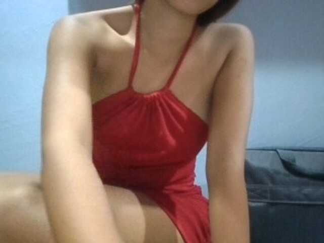 Urbabyregine live cam on BongaCams