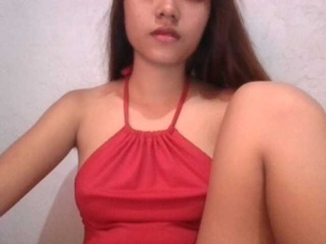 Urbabyregine live cam on BongaCams