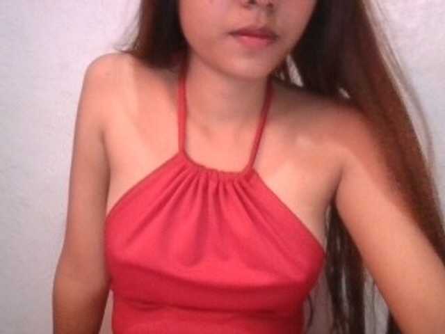 Urbabyregine live cam on BongaCams