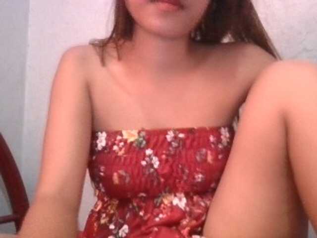 Urbabyregine live cam on BongaCams