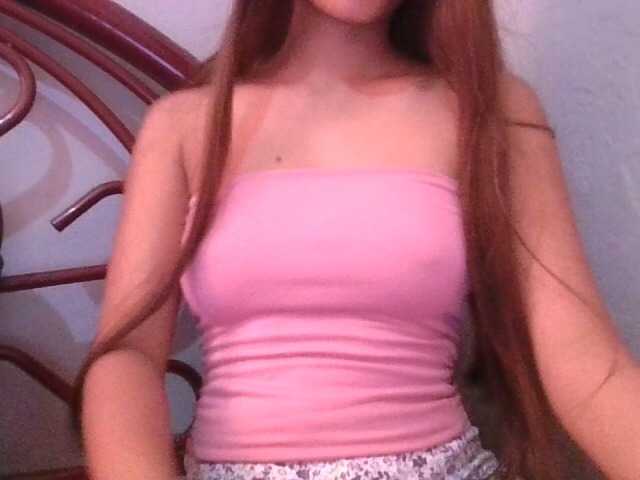 Urbabyregine live cam on BongaCams