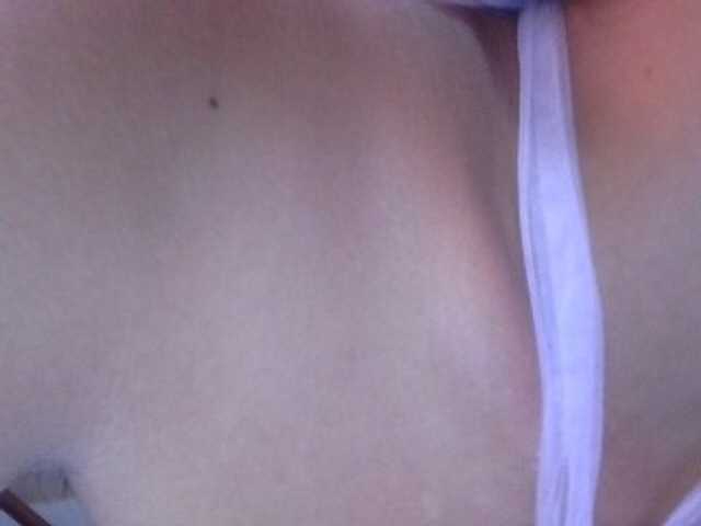 Urbabyregine live cam on BongaCams