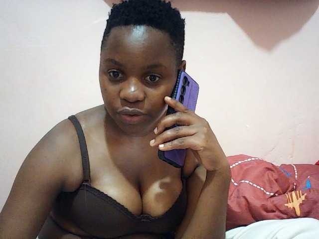 Hornysylvia live cam on BongaCams