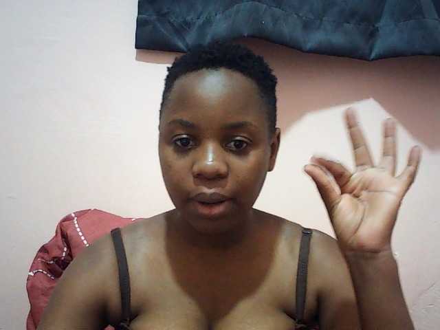 Hornysylvia live cam on BongaCams