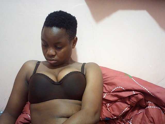 Hornysylvia live cam on BongaCams