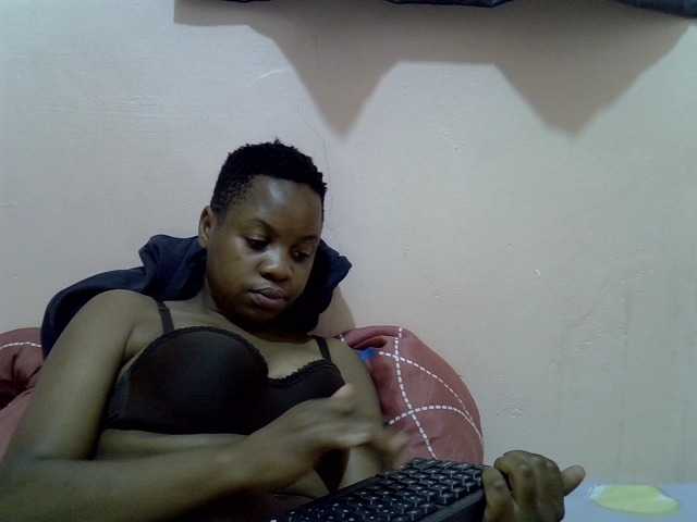 Hornysylvia live cam on BongaCams