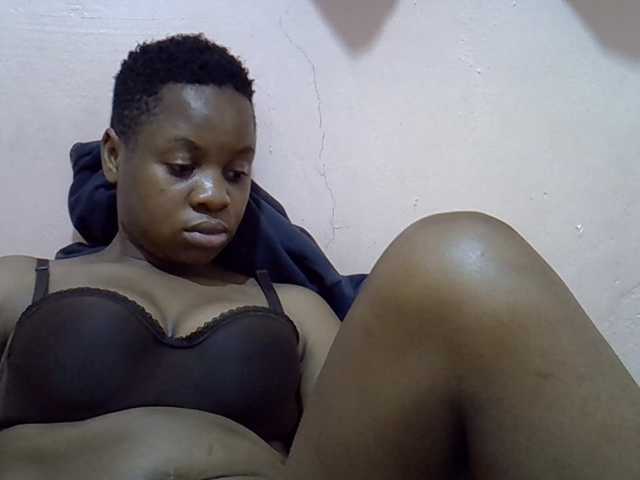 Hornysylvia live cam on BongaCams