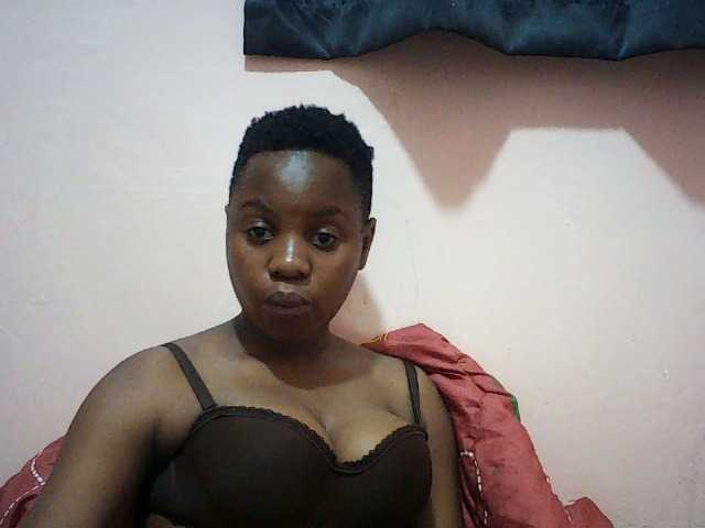 Hornysylvia live cam on BongaCams