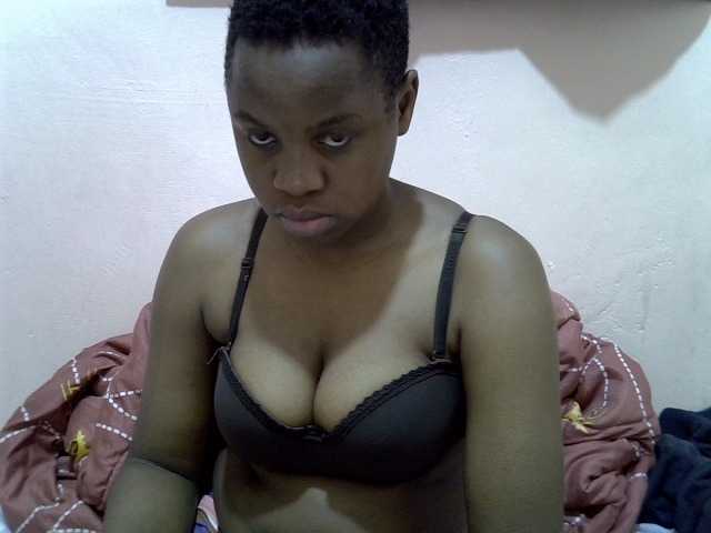 Hornysylvia live cam on BongaCams