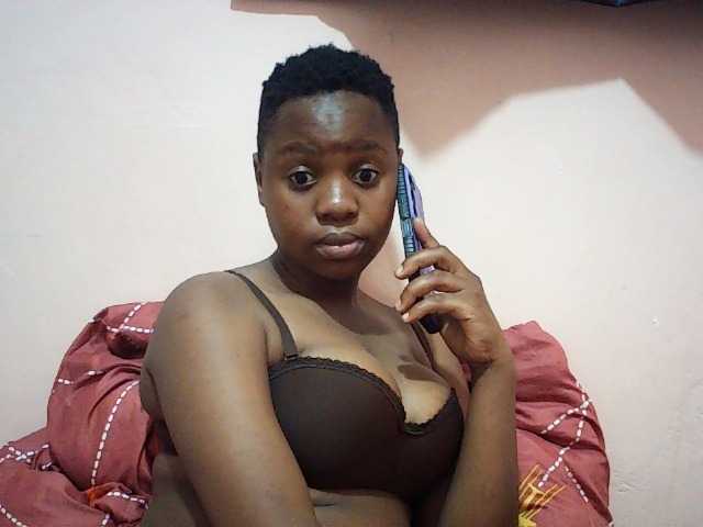 Hornysylvia live cam on BongaCams