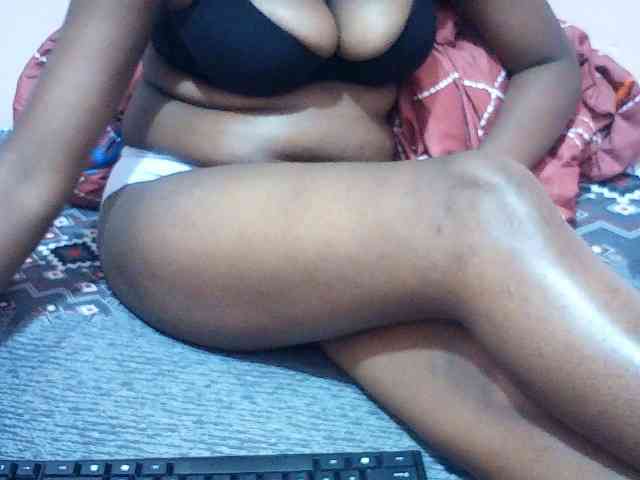 Hornysylvia webcam