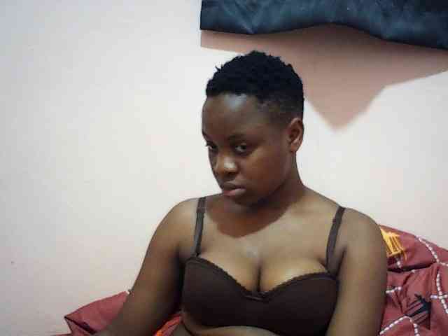 Hornysylvia webcam