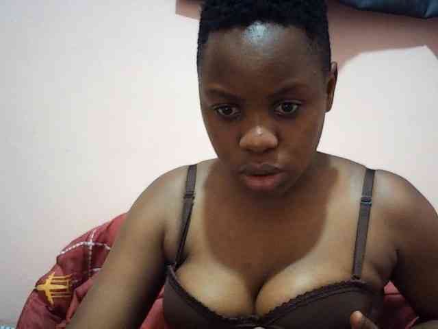 Hornysylvia webcam