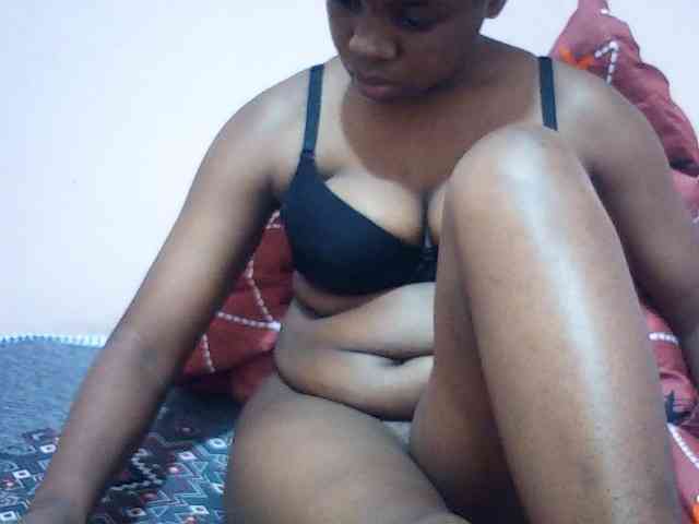 Hornysylvia webcam