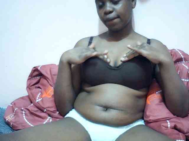 Hornysylvia webcam