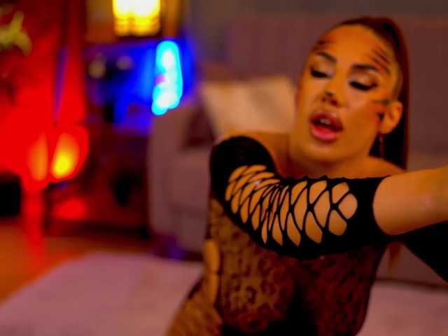 CataleyaBliss live cam on BongaCams