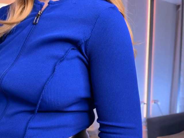 goldieelis, live now on BongaCams