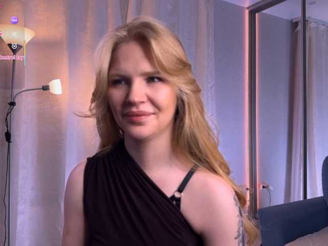 goldieelis, live now on BongaCams