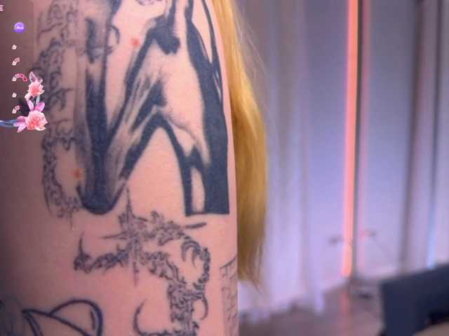 goldieelis live cam on BongaCams