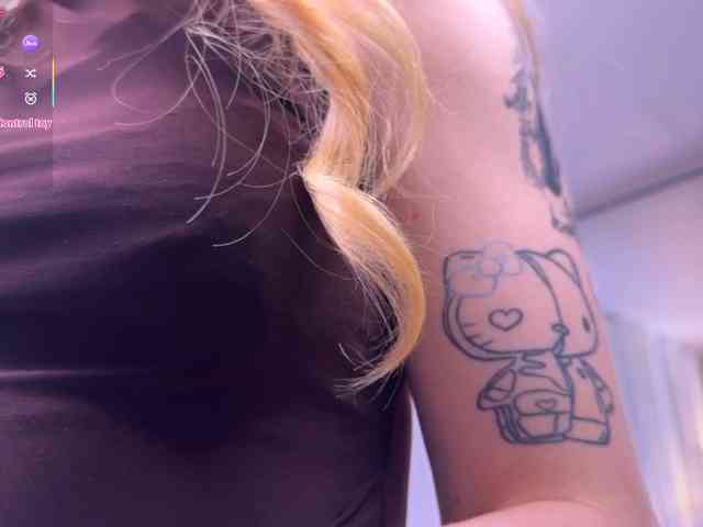 goldieelis live female cam on bongacams