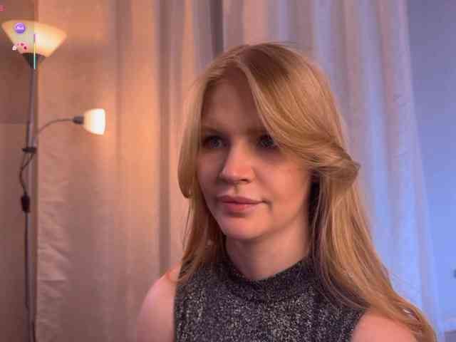 goldieelis live female cam on bongacams