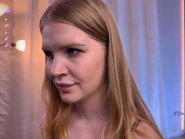 goldieelis live female cam on bongacams