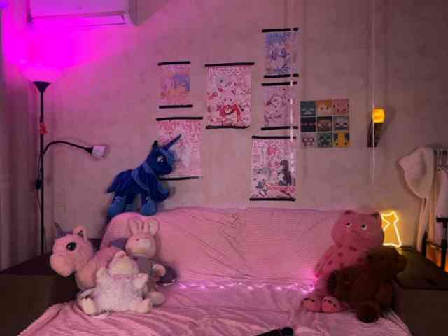Harunaroon — live female cam on BongaCams