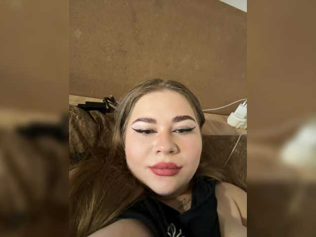 yuilu live cam on BongaCams