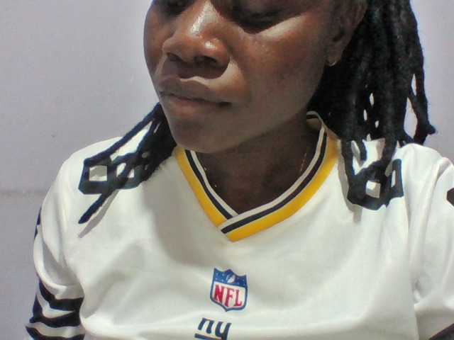 Sweet-for-daddie, en directo ahora en BongaCams