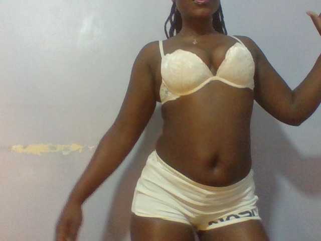 Sweet-for-daddie live cam on BongaCams