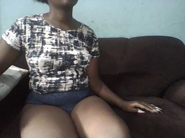 Afrikashee live cam on BongaCams