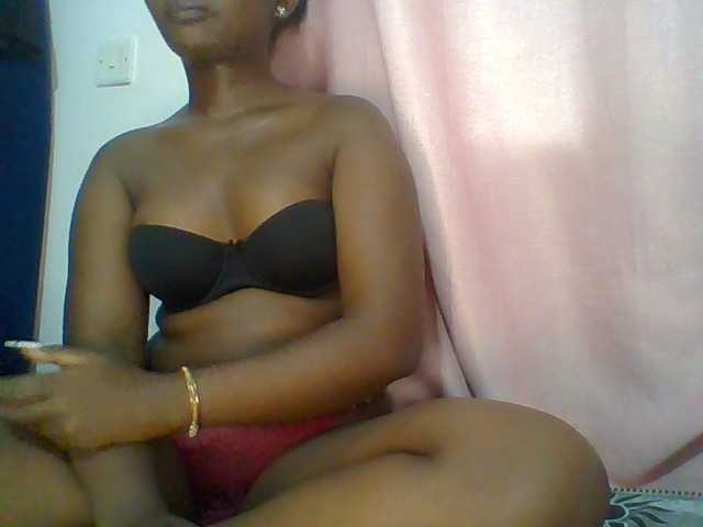 Afrikashee live cam on BongaCams