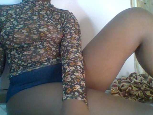 Afrikashee live cam on BongaCams