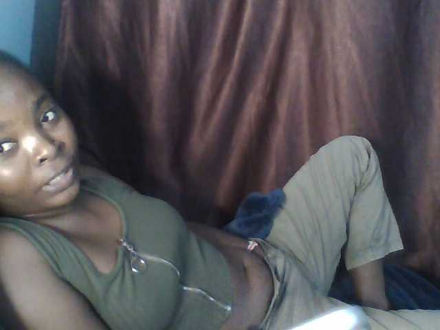 Afrikashee live cam on BongaCams