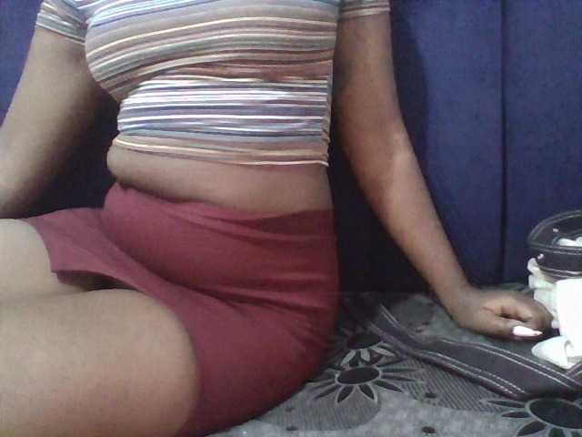 Afrikashee live cam on BongaCams