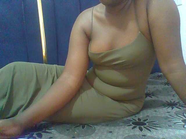 Afrikashee live cam on BongaCams
