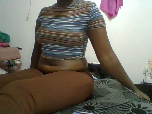 Afrikashee live cam on BongaCams