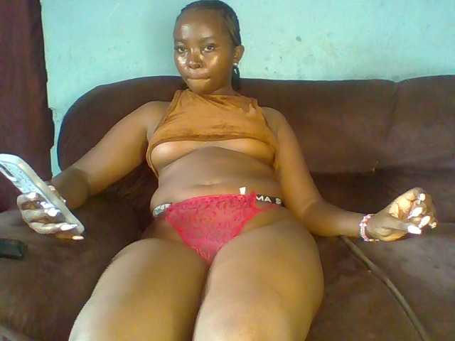 Afrikashee live cam on BongaCams